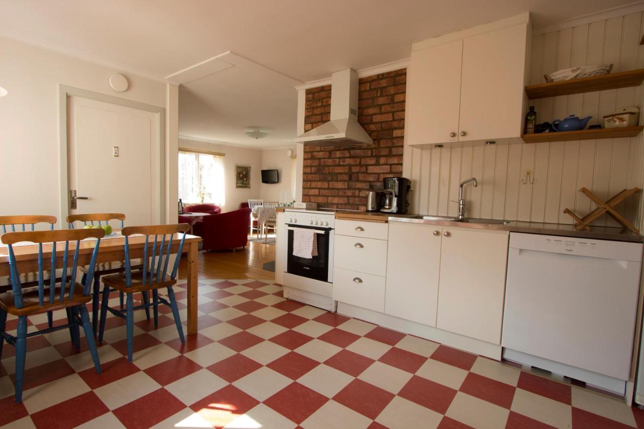 Hermanslycke Bed & Breakfast Tvååker Exterior foto